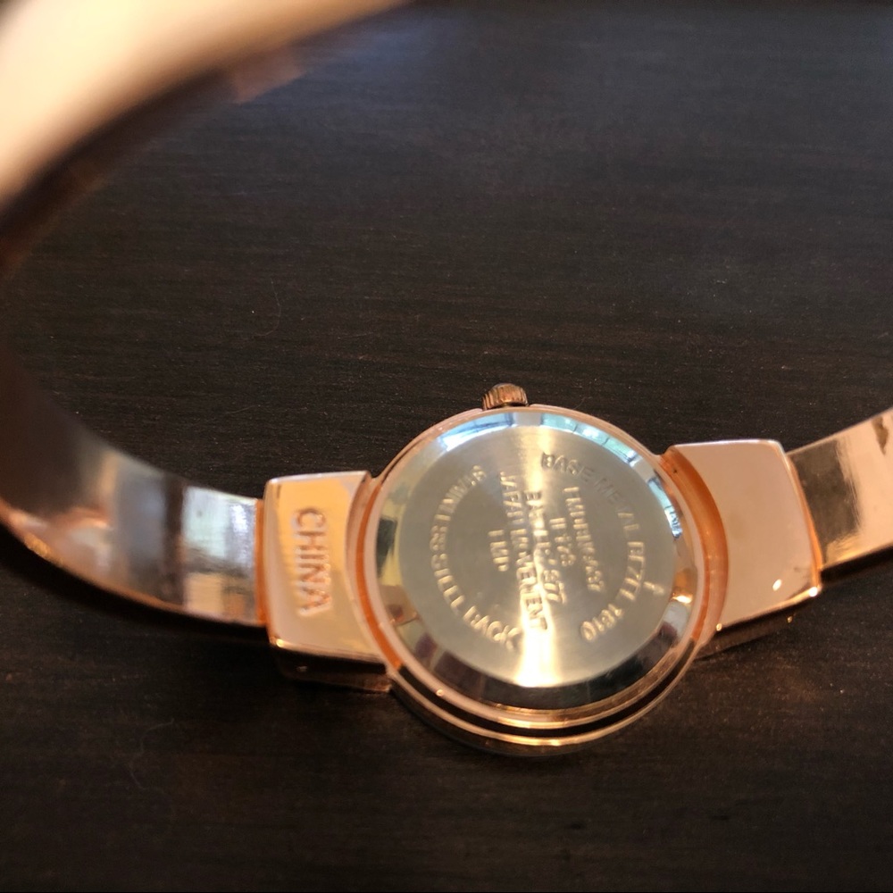 Watch - Picture 4 of 6